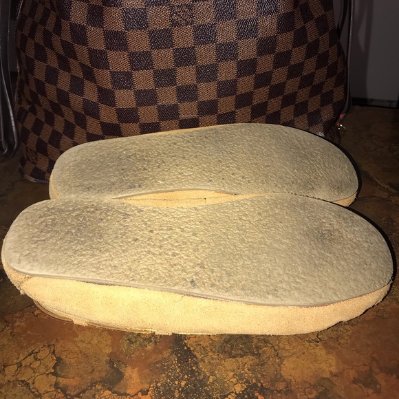 Minnetonka suede leather moccasins. Size 6. - Picture 5 of 5